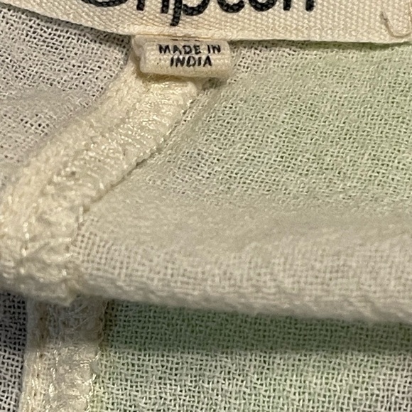 Rip Curl Cream Button-Front Tank Top - Picture 10 of 12